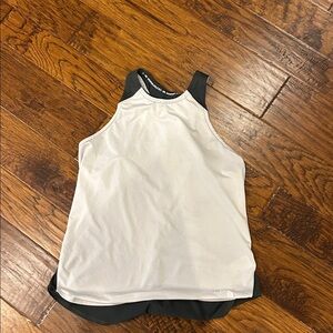 Northface size large workout tank in gray